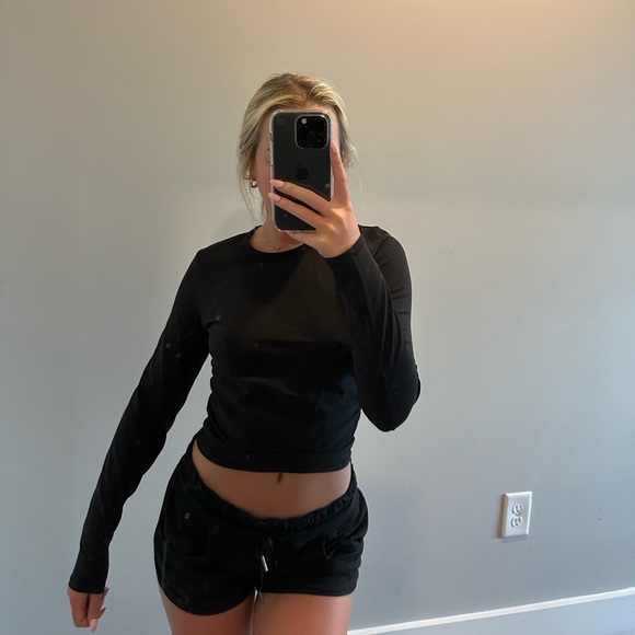 lululemon athletica Tops - LULULEMON long sleeve size 2